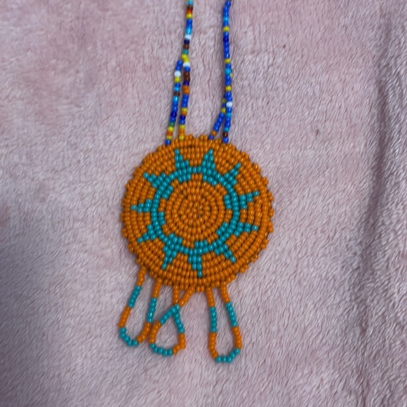 large Indian necklace - Picture 2 of 3